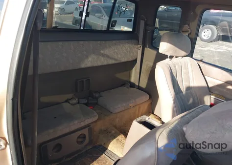 2000 Toyota Tacoma Prerunner V6 из США, поврежденный, VIN 4TASN92N0YZ681691